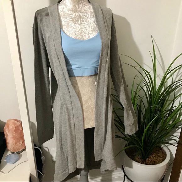 Lace Back Cardigan - Picture 2 of 6